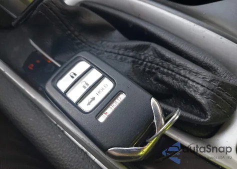 2020 Honda Accord Lx z USA, uszkodzony, nr VIN 1HGCV1F19LA045720